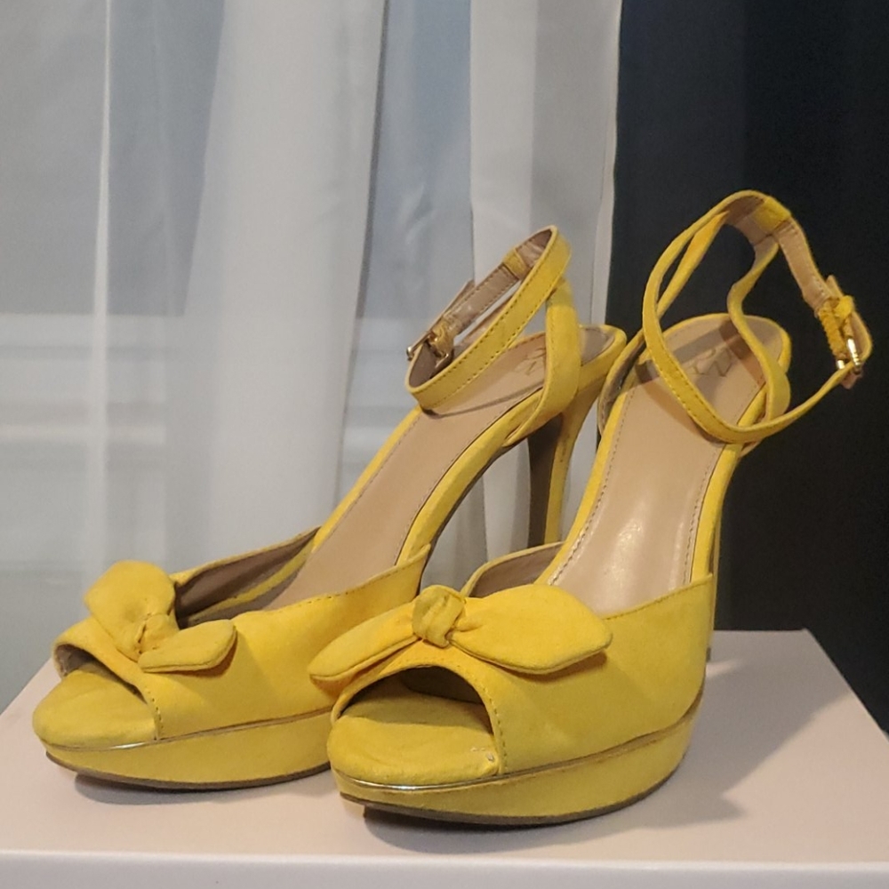 Sunny Heels